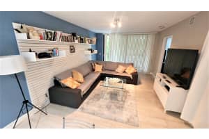 600 Egret Circle, Delray Beach, FL 33444 - MLS#B26026262