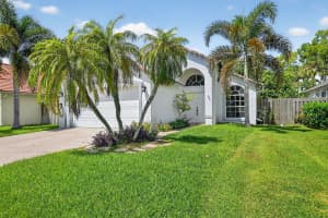 1891 Oak Berry Circle, Wellington, FL 33414 - MLS#B26026307