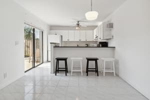 564 Springdale Circle, Palm Springs, FL 33461 - MLS#B26026317