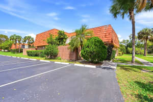8337 Coral Circle, North Lauderdale, FL 33068 - MLS#B26026340