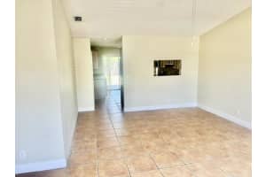 5447 Twin Oakes Road, Greenacres, FL 33463 - MLS#B26026375