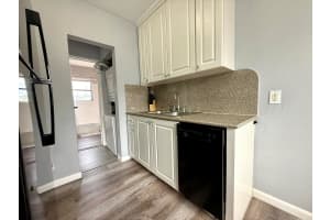 3801 Olive Avenue, West Palm Beach, FL 33405 - MLS#B26026381