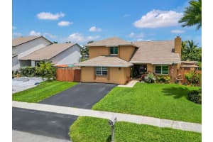 621 98th Terrace, Pembroke Pines, FL 33025 - MLS#B26026390