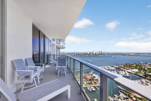 220 Lake Shore Drive, West Palm Beach, FL 33403 - MLS#B26026418