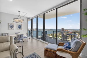 220 Lake Shore Drive, West Palm Beach, FL 33403 - MLS#B26026418