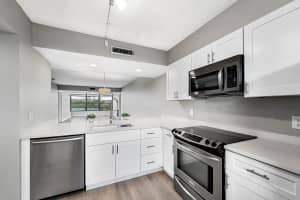 3636 Whitehall Drive, West Palm Beach, FL 33401 - MLS#B26026439