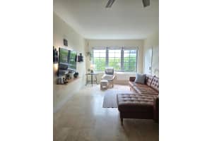 1045 Lenox Avenue, Miami Beach, FL 33139 - MLS#B26026456