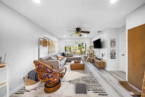 11477 39th Court, Coral Springs, FL 33065 - MLS#B26026461