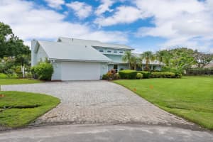 2415 Cove View, Stuart, FL 34994 - MLS#B26026475