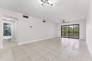 200 Jacaranda Country Club Drive, Plantation, FL 33324 - MLS#B26026491