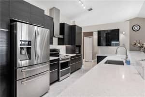 7200 20th Street, Plantation, FL 33317 - MLS#B26026499