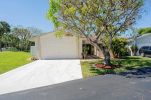 1 Afton Place, Boynton Beach, FL 33426 - MLS#B26026520