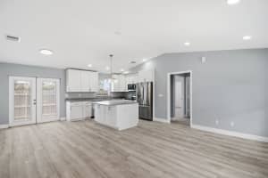 2805 Carroll Street, Stuart, FL 34997 - MLS#B26026554