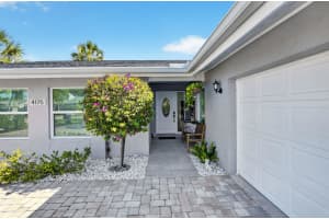 4175 Bay Laurel Way, Boca Raton, FL 33487 - MLS#B26026585