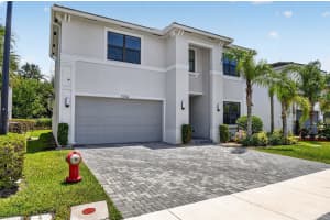 7174 Villamar Way, Lake Worth, FL 33463 - MLS#B26026588