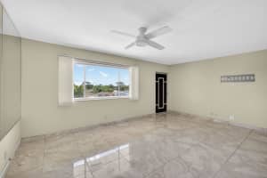 300 Village Green Cir Circle, Palm Springs, FL 33461 - MLS#B26026614