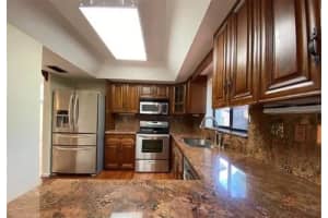 8321 39th Court, Davie, FL 33328 - MLS#B26026615