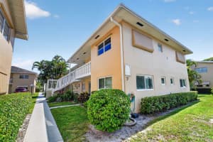 2111 1st Court, Boynton Beach, FL 33435 - MLS#B26026619