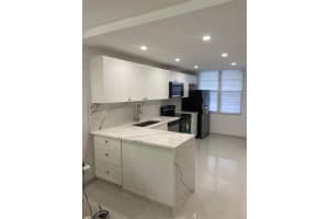 2600 49th Avenue, Lauderdale Lakes, FL 33313 - MLS#B26026635