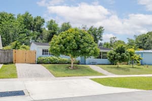 4366 Bamboo Drive, Palm Beach Gardens, FL 33410 - MLS#B26026638