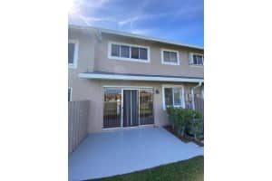 2217 Discovery Cir Circle, Deerfield Beach, FL 33442 - MLS#B26026644