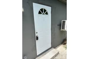 2739 Lincoln Street, Hollywood, FL 33020 - MLS#B26026673