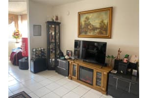 9821 Sunrise Lakes Boulevard, Sunrise, FL 33322 - MLS#B26026680