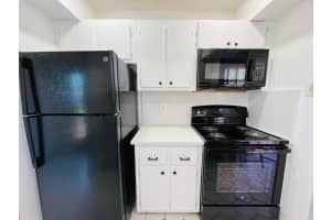 11 Golfs E, West Palm Beach, FL 33417, West Palm Beach, FL 33417 - MLS#B26026724