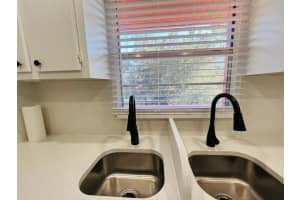 11 Golfs E, West Palm Beach, FL 33417, West Palm Beach, FL 33417 - MLS#B26026724
