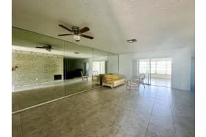 5725 Fernley Dr Drive, West Palm Beach, FL 33415 - MLS#B26026799