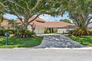 15 Carrick Road, Palm Beach Gardens, FL 33418 - MLS#B26026831