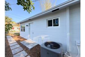 912 Tarpon Avenue, Stuart, FL 34994 - MLS#B26026882
