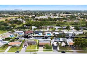 1340 56th Avenue, Plantation, FL 33317 - MLS#B26026910