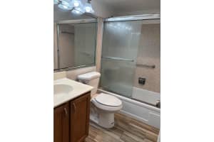 218 Windsor J, West Palm Beach, FL 33417, West Palm Beach, FL 33417 - MLS#B26026917