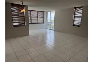 3015 Ocean Boulevard, Fort Lauderdale, FL 33308 - MLS#B26026987