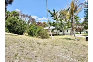 4507 Indian River Drive, Fort Pierce, FL 34982 - MLS#B26027055