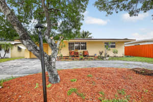 1411 89th Avenue, Pembroke Pines, FL 33024 - MLS#B26027061