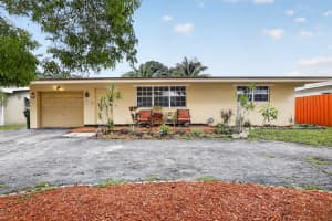 1411 89th Avenue, Pembroke Pines, FL 33024 - MLS#B26027061