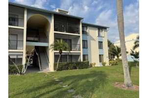 1107 Green Pine Boulevard, West Palm Beach, FL 33409 - MLS#B26027077