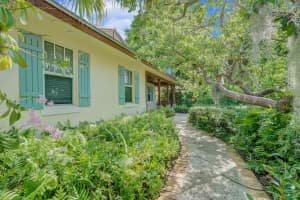 715 25th Place, Boynton Beach, FL 33435 - MLS#B26027128