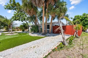 2300 12th Avenue, Pompano Beach, FL 33064 - MLS#B26027129