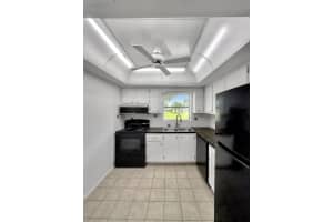 5263 Cresthaven Boulevard, West Palm Beach, FL 33415 - MLS#B26027160