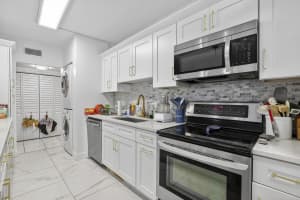 6328 Longboat Ln Lane, Boca Raton, FL 33433 - MLS#B26027185