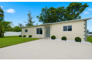 310 4th Avenue, Deerfield Beach, FL 33441 - MLS#B26027191