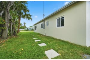 310 4th Avenue, Deerfield Beach, FL 33441 - MLS#B26027191