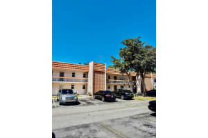 7610 Stirling Road, Davie, FL 33024 - MLS#B26027275