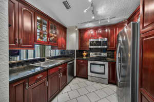 3068 S Oakland Forest Drive 806, Oakland Park, Fl 33309, Oakland Park
