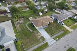 2881 24th Court, Fort Lauderdale, FL 33311 - MLS#B26027465