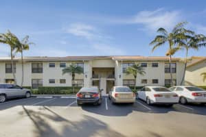 1524 Lake Crystal Drive, West Palm Beach, FL 33411 - MLS#B26027675