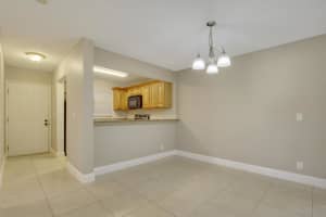1524 Lake Crystal Drive, West Palm Beach, FL 33411 - MLS#B26027675